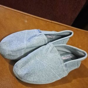 BOBS Skechers Mempory Foam Slip Ons